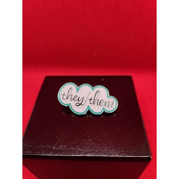 THEY / THEM Pronouns Button Pin Brooch Prefered Pronoun Preference Button - Picture 1 of 5